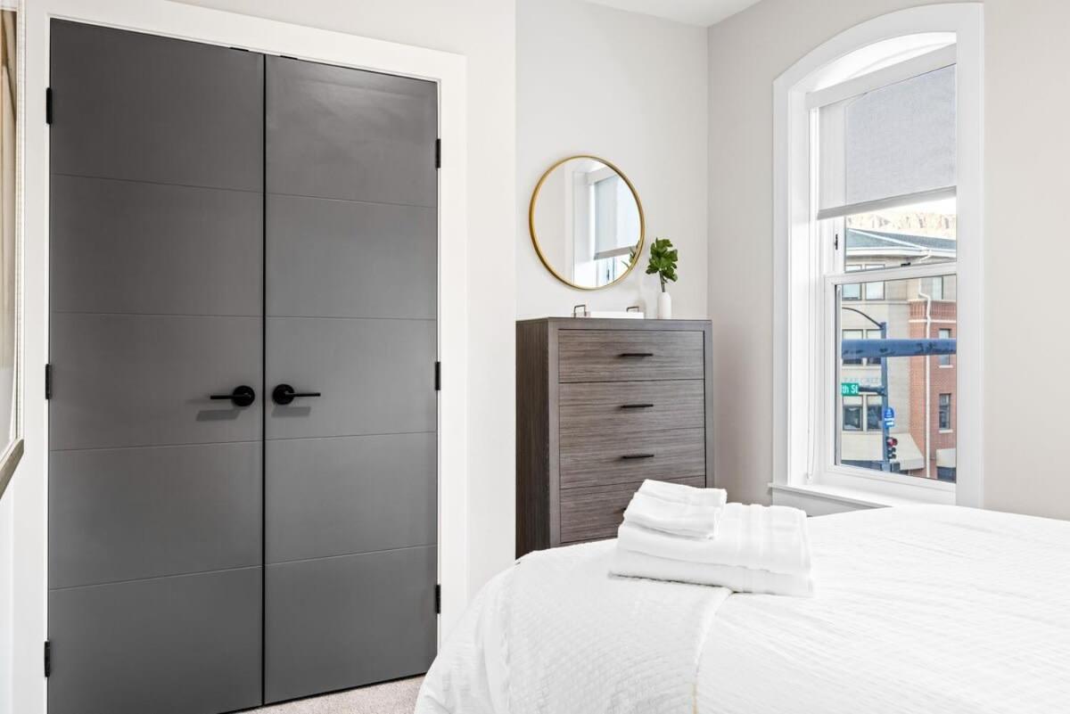 Avenue Hotel Downtown Golden Gold Miners Suite 외부 사진